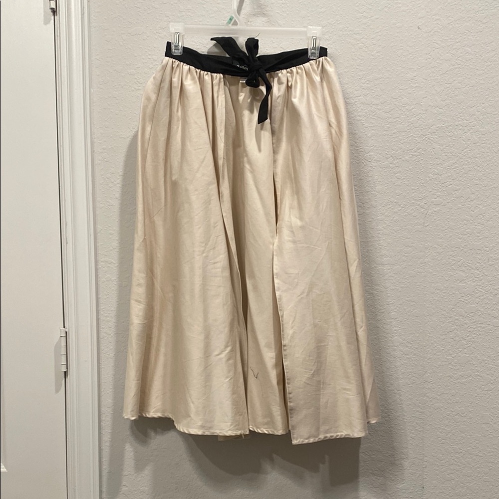 Collectif Black Jumpsuit and Cream Skirt - Picture 5 of 6